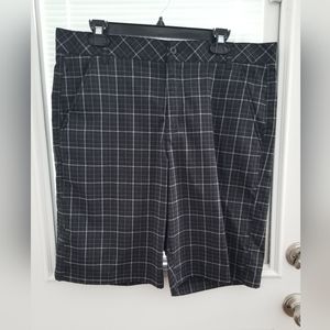 EUC Men's Fila golf shorts